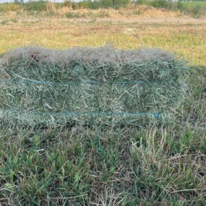 Feeder Hay Bale, Ohana Farms Feeder hay