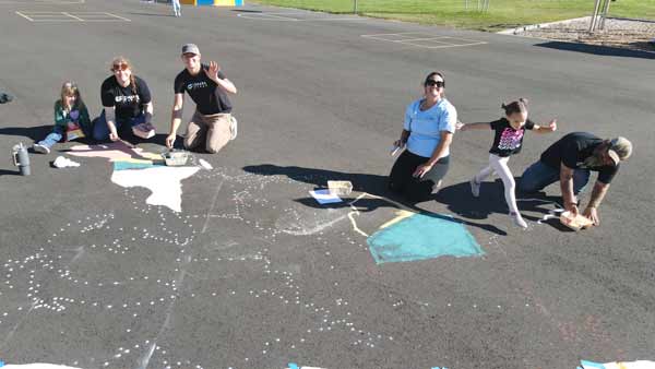 Ohana Farms crew and family prepping the state outlines.